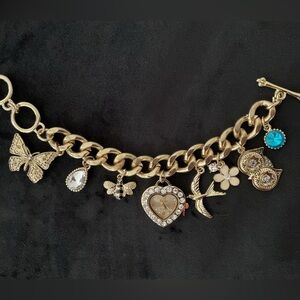 #151 NWOT Figaro Couture Watch Charm Bracelet